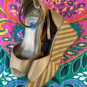 Fergalicious Tan Wedge Peep-Toe Sandals with Ankle Strap Ky Derby